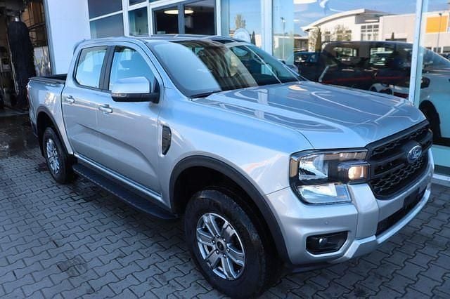 Nowe Ford Ranger XLT 170 KM (125 kW) 2026 Srebrny Pickup