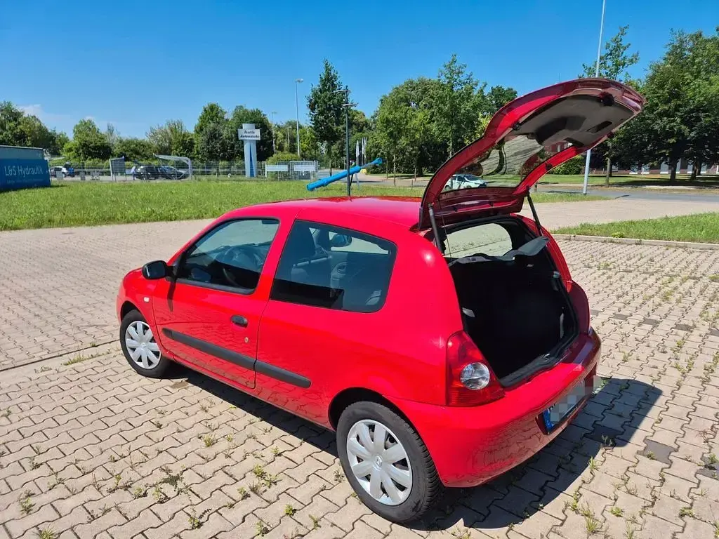 Gebraucht Renault Clio II Campus 58 PS (42 kW) 2008 Rot Limousine