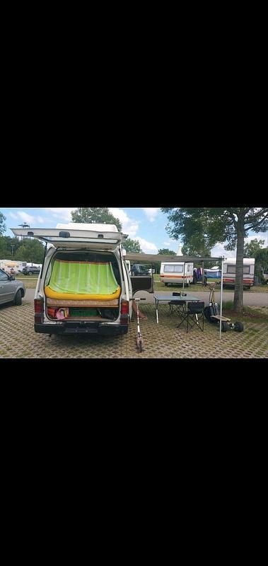 Gebraucht Mazda E Series 85 PS (62 kW) 1982 Weiß Van