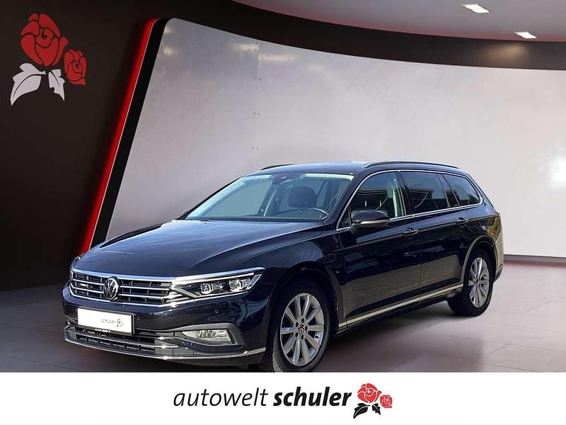 Deep black Gebraucht 2023 VW Passat Elegance Kombi | 24.349 € (Fairer Preis) - Bild 1/4