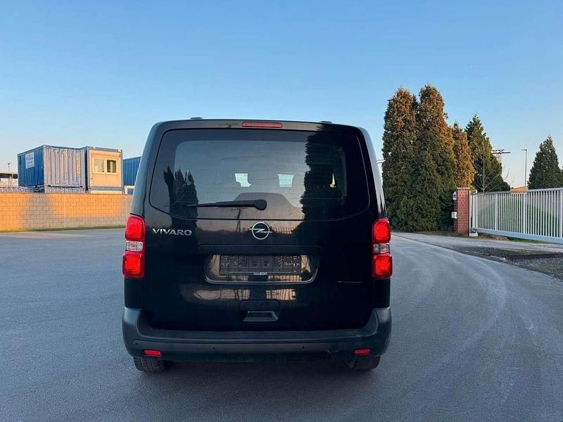 Gebraucht Opel Vivaro 120 PS (88 kW) 2023 Diamond black Van / Kleinbus