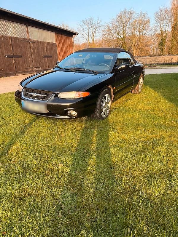 Gebraucht Chrysler Stratus 131 PS (96 kW) 2000 Schwarz Cabrio