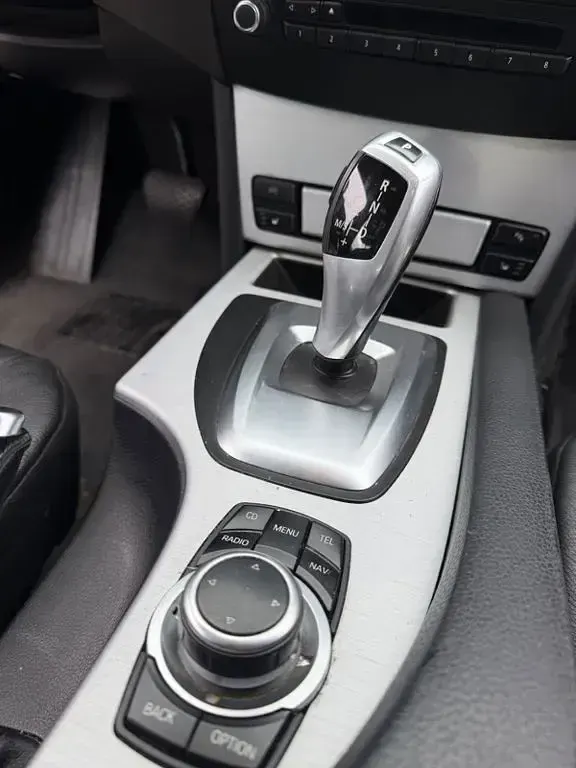 Gebraucht BMW 525 197 PS (144 kW) 2009 Schwarz Kombi