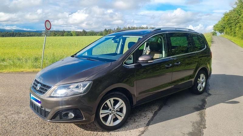 Gebraucht Seat Alhambra 4Drive 184 PS (135 kW) 2016 Braun Van / Kleinbus