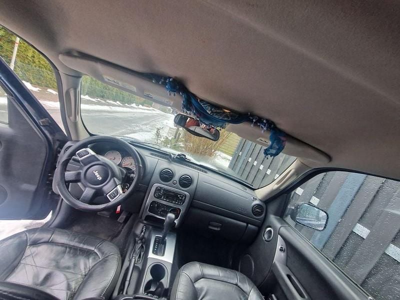 Gebraucht Jeep Cherokee Limited 150 PS (110 kW) 2004 Blau SUV