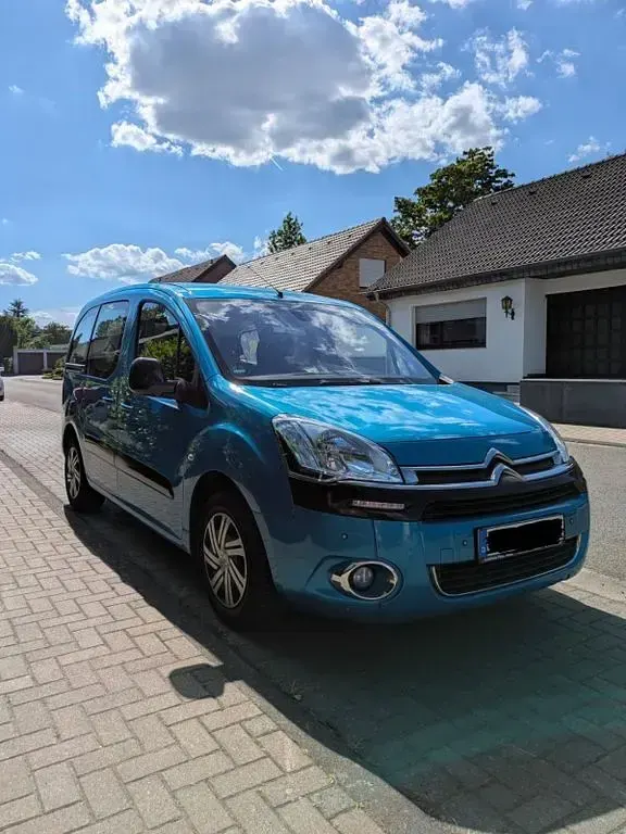 Gebraucht Citroën Berlingo 92 PS (67 kW) 2012 Blau Van / Kleinbus