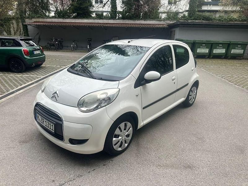Gebraucht Citroën C1 Advance 68 PS (50 kW) 2012 Weiß Kleinwagen