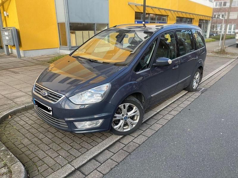 Gebraucht Ford Galaxy Titanium 163 PS (119 kW) 2010 Blau Van / Kleinbus