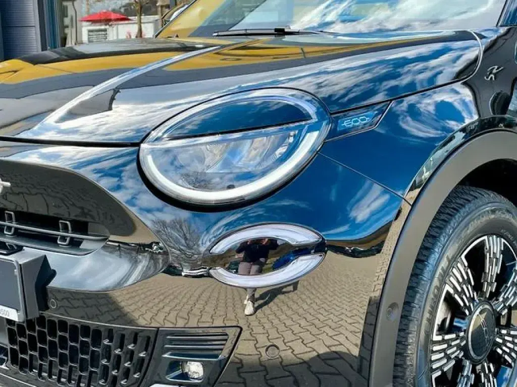 Gebraucht Fiat 600 110 PS (80 kW) 2024 Schwarz SUV