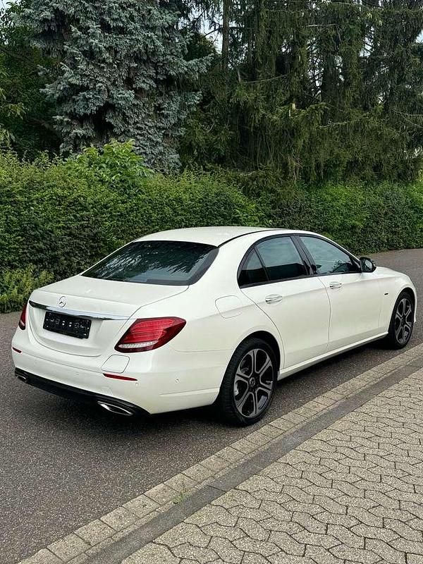 Gebraucht Mercedes E350 211 PS (155 kW) 2017 Weiß Limousine