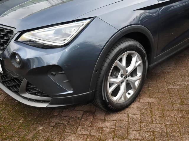Gebraucht Seat Arona Beats 150 PS (110 kW) 2021 Grau SUV