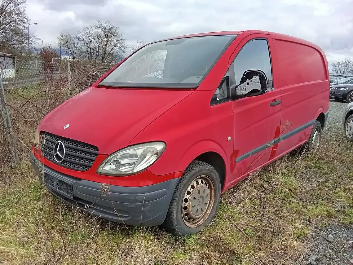 Gebraucht Mercedes Vito 88 PS (64 kW) 2005 Rot Van