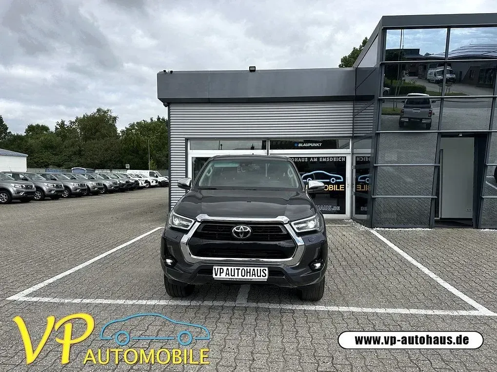 Gebraucht Toyota HiLux Executive 204 PS (150 kW) 2023 Grau Pickup