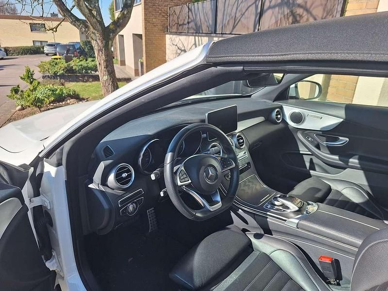 Gebraucht Mercedes C300 245 PS (180 kW) 2018 Weiß Cabrio
