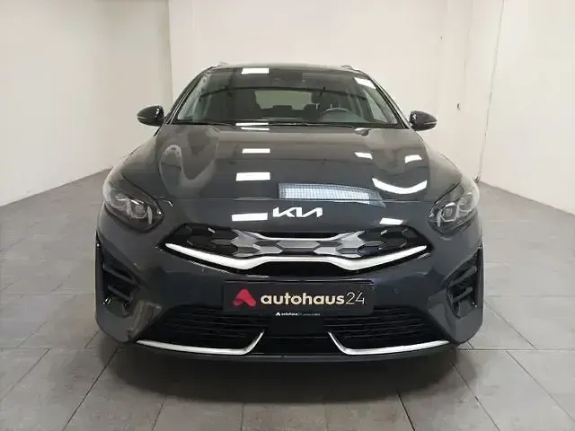 Gebraucht Kia Ceed Platinum 141 PS (103 kW) 2022 Grau Kleinwagen