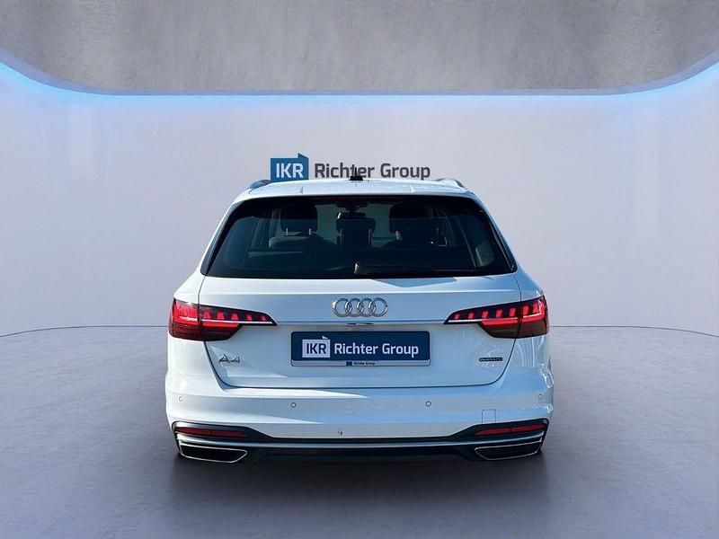 Używany Audi A4 Advanced 204 KM (150 kW) 2022 Biały Kombi