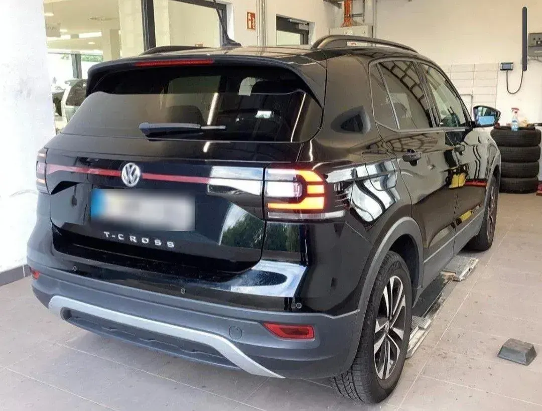 Gebraucht VW T-Cross Life 150 PS (110 kW) 2020 Schwarz SUV