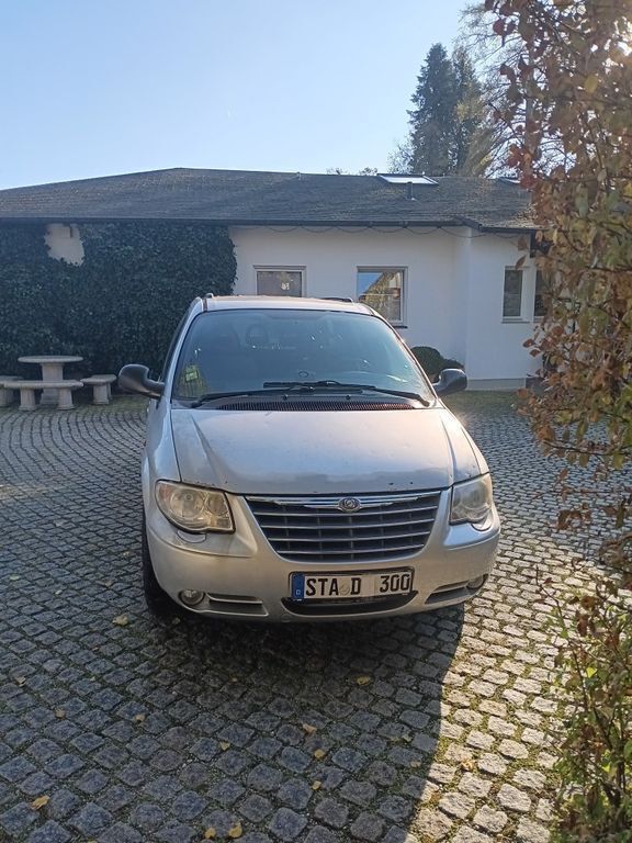 Silber Gebraucht 2005 Chrysler Grand Voyager Limited Van / Kleinbus | 1.500 € - Bild 1/4