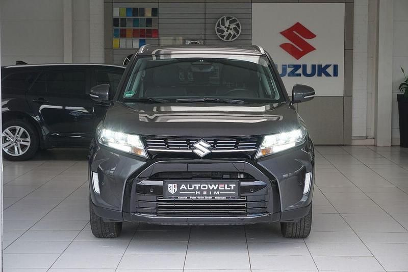 Neu Suzuki Vitara Comfort+ 110 PS (80 kW) 2026 Titan dark gray pearl metallic SUV
