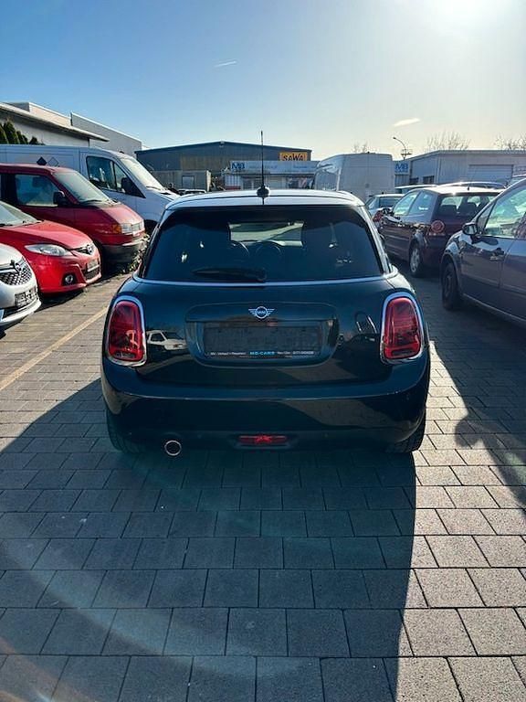 Gebraucht Mini Cooper 136 PS (100 kW) 2019 Schwarz Kleinwagen