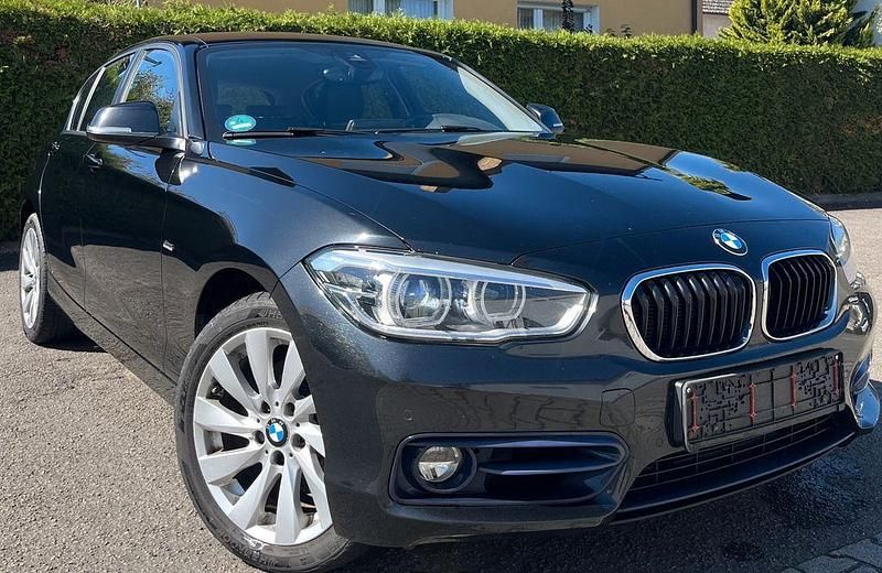 Schwarz Gebraucht 2018 BMW 120 Sport Line Kleinwagen | 13.240 € (Guter Preis) - Bild 1/4