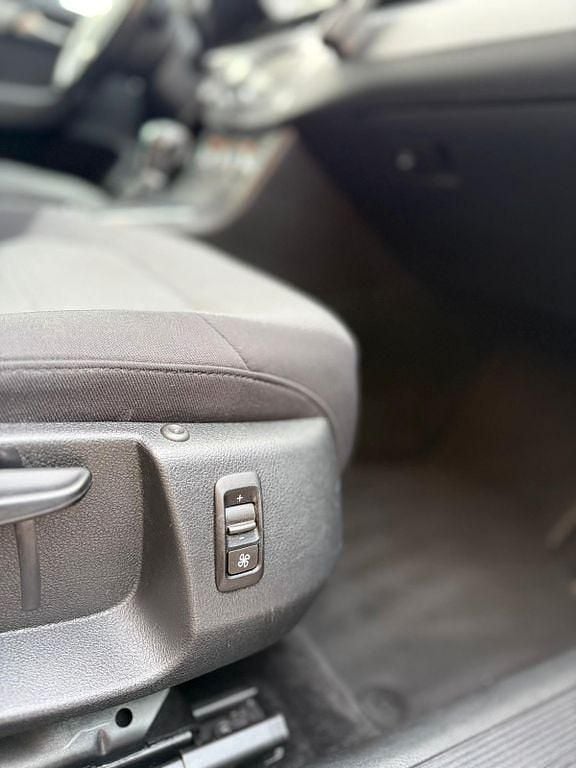 Gebraucht VW Passat Highline 140 PS (102 kW) 2013 Schwarz Kombi