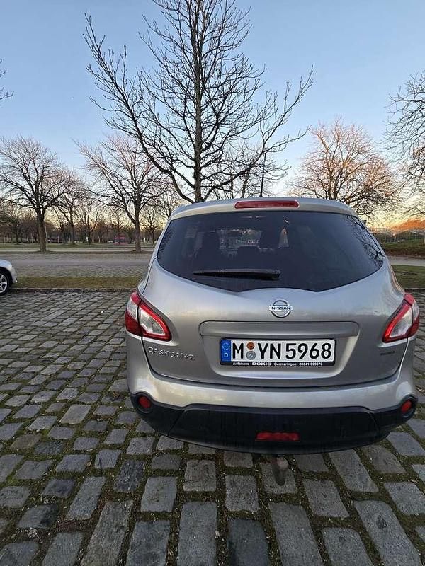 Gebraucht 2012 Nissan Qashqai +2 Acenta SUV | 8.000 € (Etwas zu teuer) - Bild 1/4