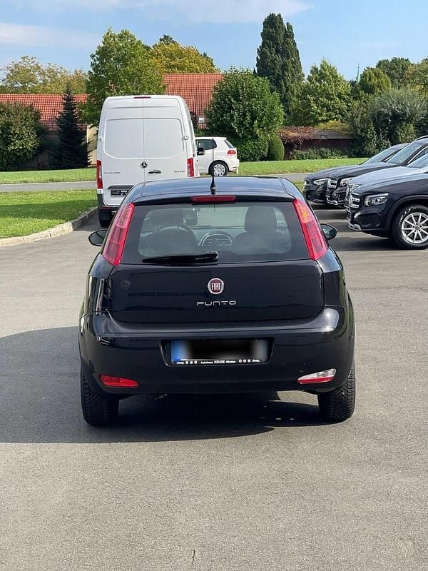 Gebraucht Fiat Punto Pop 69 PS (50 kW) 2015 Schwarz Kleinwagen