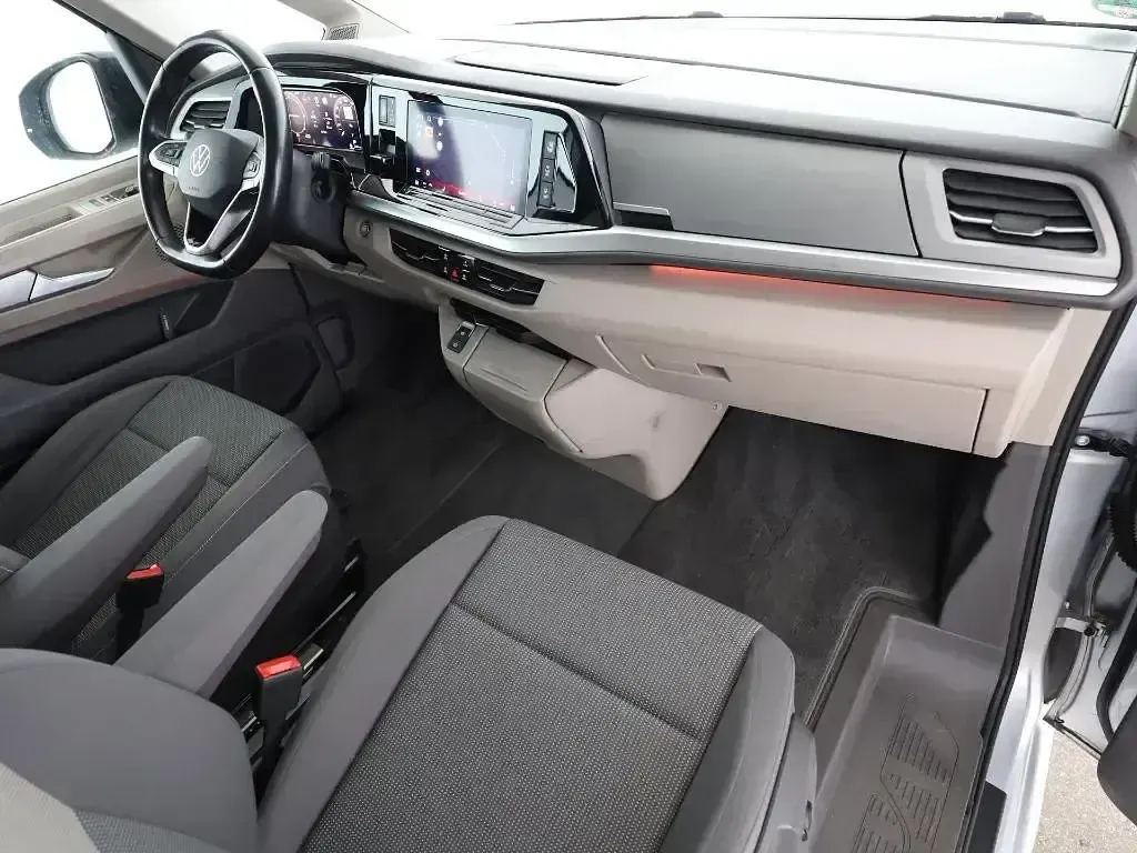 Usata VW T7 150 CV (110 kW) 2024 Argento Furgone