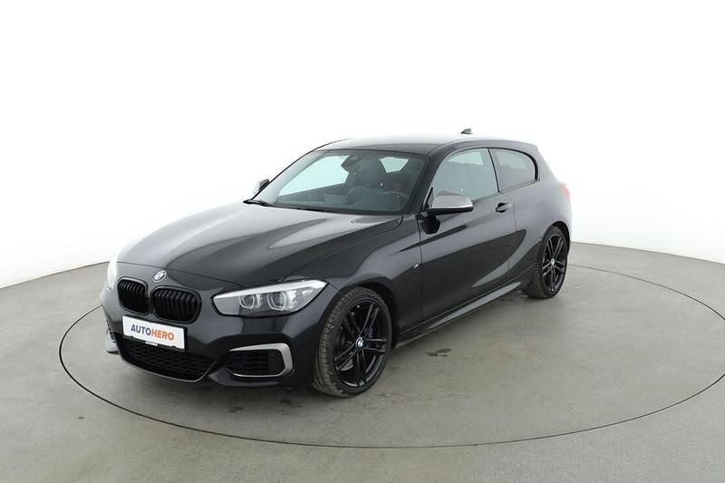 Schwarz Gebraucht 2019 BMW M140 M Sport Kleinwagen | 33.340 € (Fairer Preis) - Bild 1/3