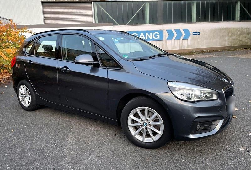 Używany BMW 218 Active Tourer Advantage 150 KM (110 kW) 2017 Szary Minivan