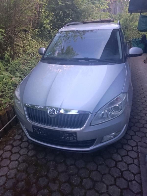 Silber Gebraucht 2013 Skoda Fabia Fresh Kombi | 6.500 € (Fairer Preis) - Bild 1/4