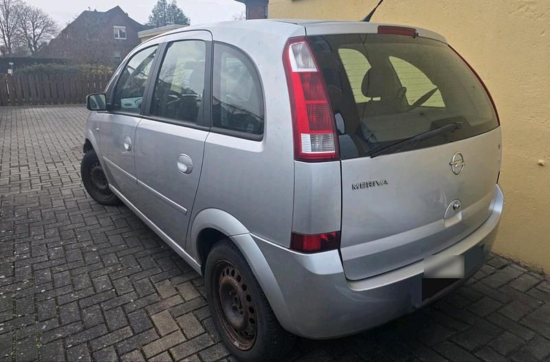 Gebraucht Opel Meriva 87 PS (63 kW) 2004 Silber Van / Kleinbus