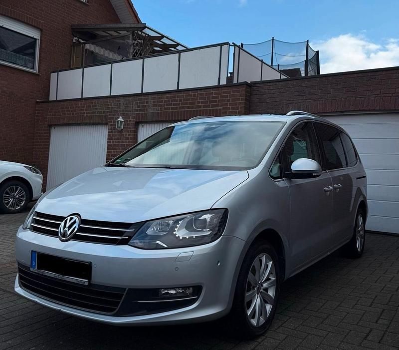 Gebraucht VW Sharan 177 PS (130 kW) 2015 Silber Van / Kleinbus