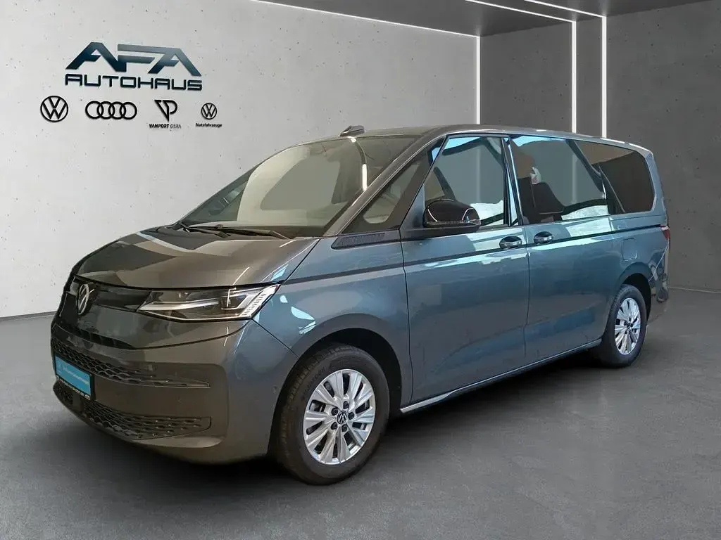 Gebraucht VW Multivan Basis 204 PS (150 kW) 2025 Grau Van / Kleinbus