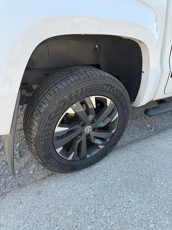 Second-hand VW Amarok Dark Label 204 CP (150 kW) 2018 Alb Pickup