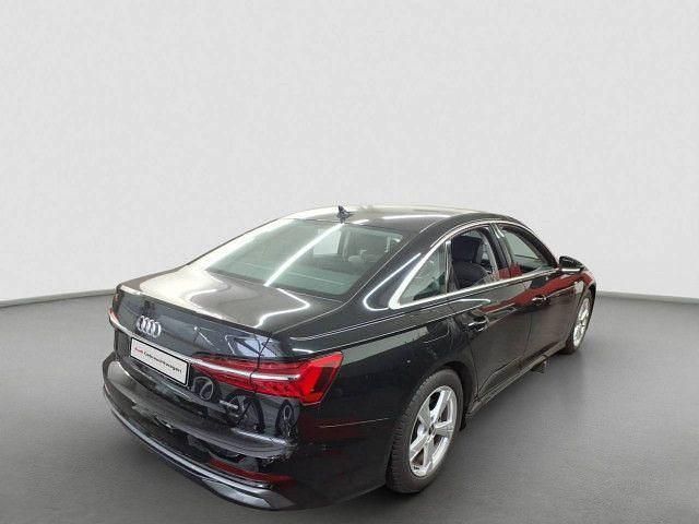 Gebraucht Audi A6 S-Line 299 PS (219 kW) 2024 Mythosschwarz metallic Limousine