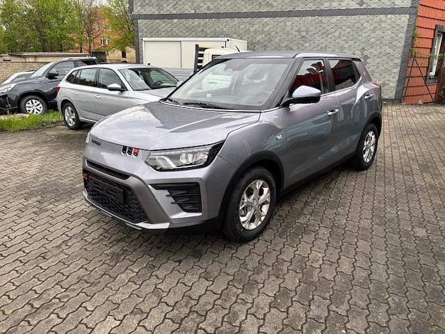 Ironmetal metallic Neu 2025 Ssangyong (KGM) Tivoli | 22.990 € - Bild 1/4