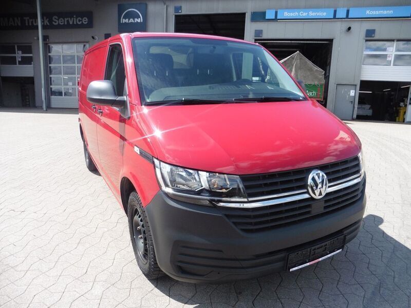 Gebraucht VW T6.1 150 PS (110 kW) 2021 Rot Van