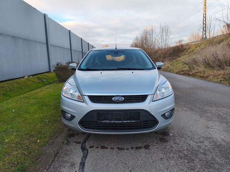 Gebraucht Ford Focus Style 109 PS (80 kW) 2008 Silber Kombi