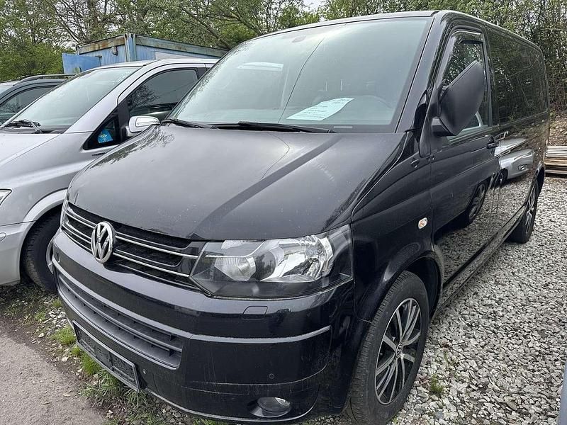 Second-hand VW T5 140 CP (102 kW) 2015 Negru Van