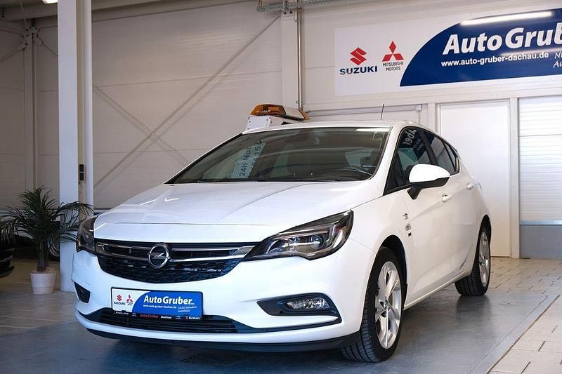 Gebraucht Opel Astra 150 PS (110 kW) 2019 Weiß Limousine