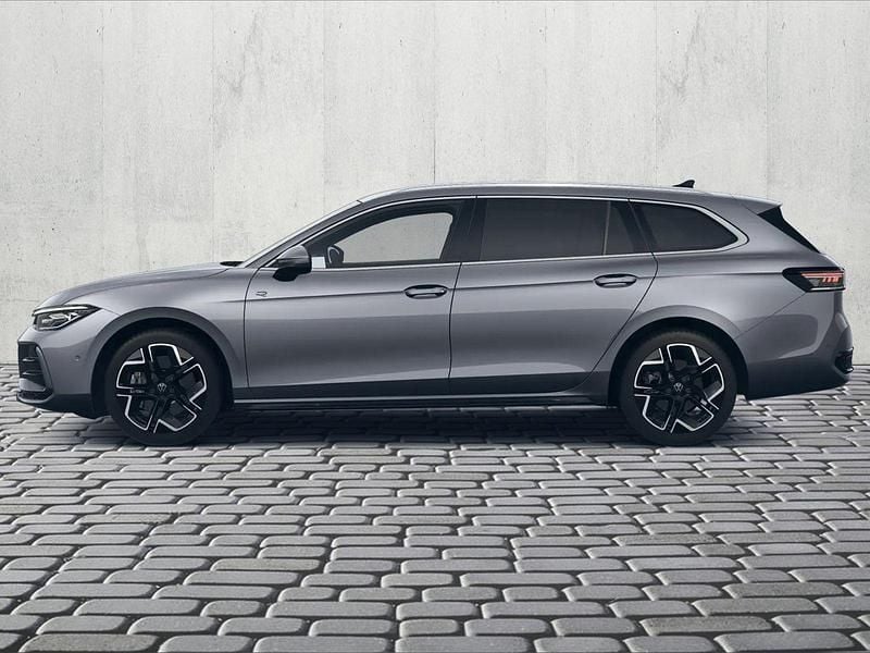 Gebraucht VW Passat R-line 193 PS (141 kW) 2025 Diabasgrau metallic Kombi