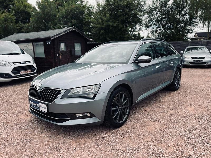 Gebraucht Skoda Superb Ambition 150 PS (110 kW) 2016 Grau Kombi