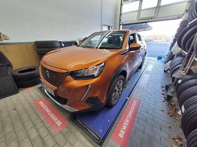 Gebraucht Peugeot e-2008 Active 100 kW (136 PS) 2021 Orange SUV