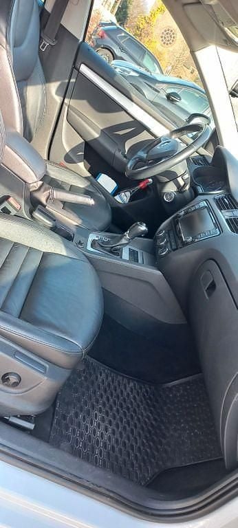 Gebraucht Skoda Octavia Elegance 150 PS (110 kW) 2014 Weiß Kleinwagen