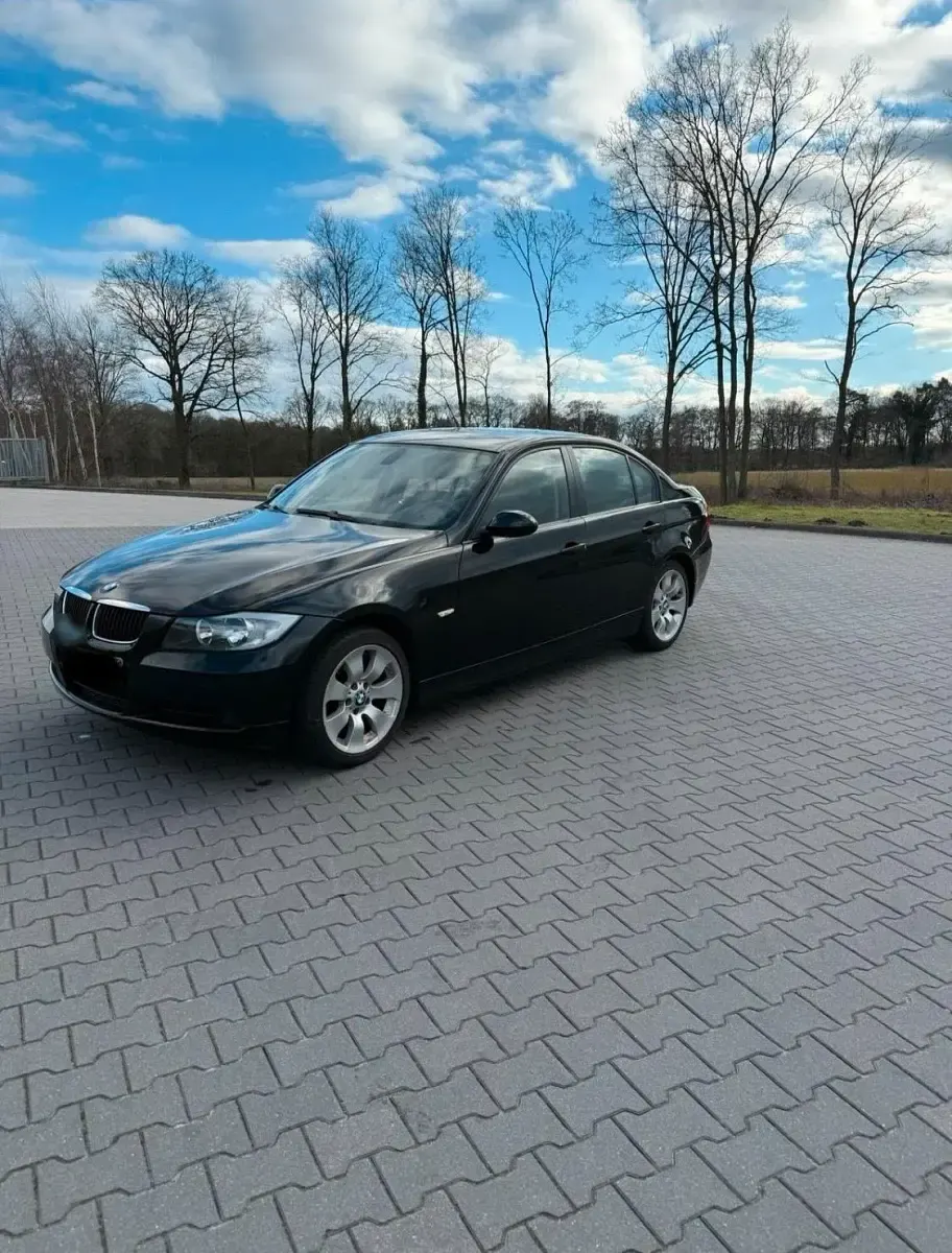 Usata BMW 318 2007 Nero Berlina