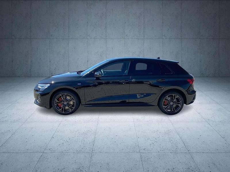 Gebraucht Audi A3 S-Line 272 PS (200 kW) 2025 Mythosschwarz metallic Limousine