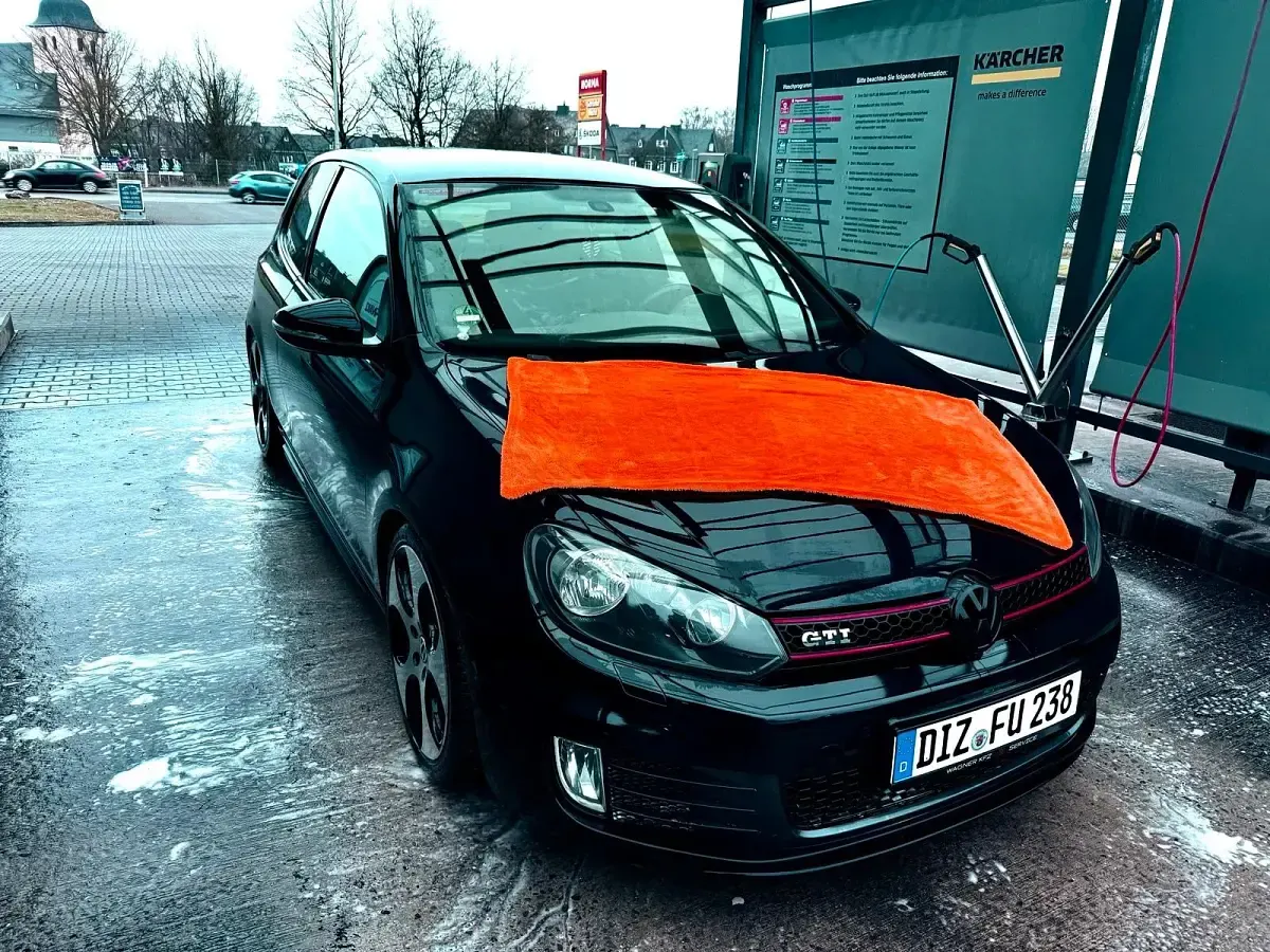 Gebraucht VW Golf VI GTI 211 PS (155 kW) 2010 Schwarz Kleinwagen