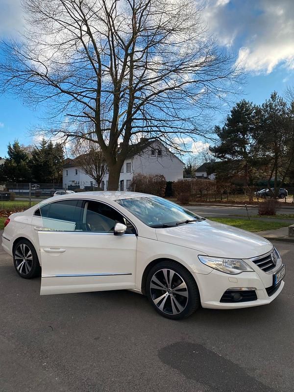 Weiß Gebraucht 2009 VW Passat Limousine | 5.500 € (Fairer Preis) - Bild 1/4